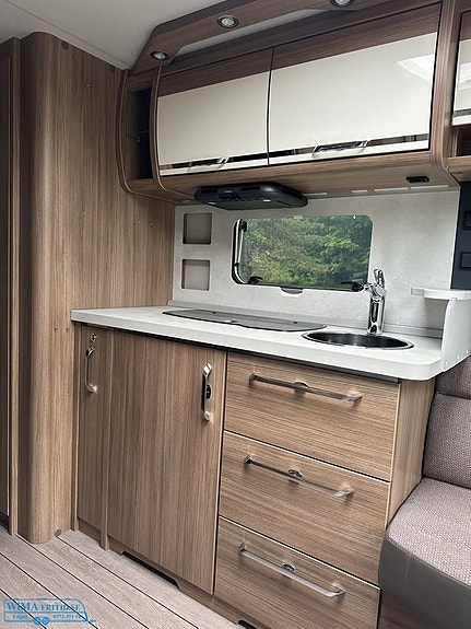 Knaus 590 UE Scandinavian selection Långbädd Mover Tält 9 of 14