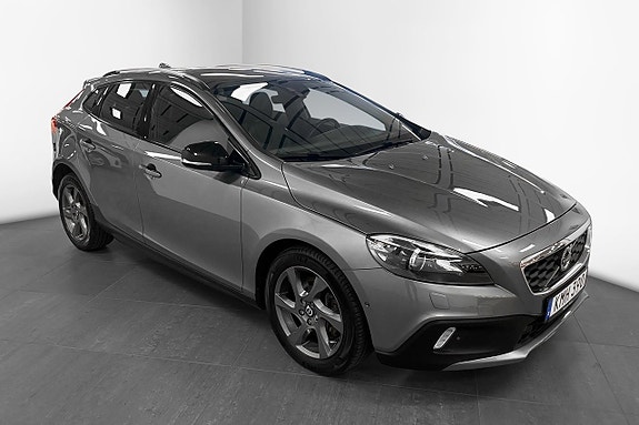Volvo V40 Cross Country 5 of 5