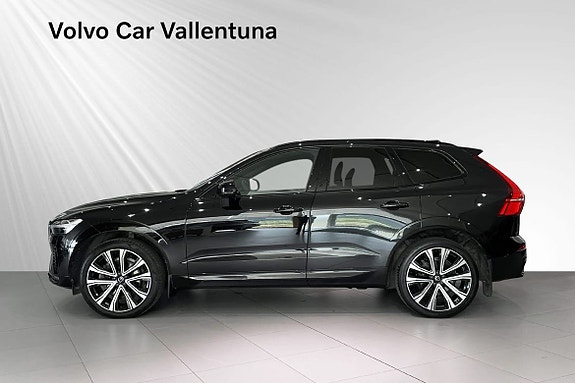Volvo XC60 2 of 23