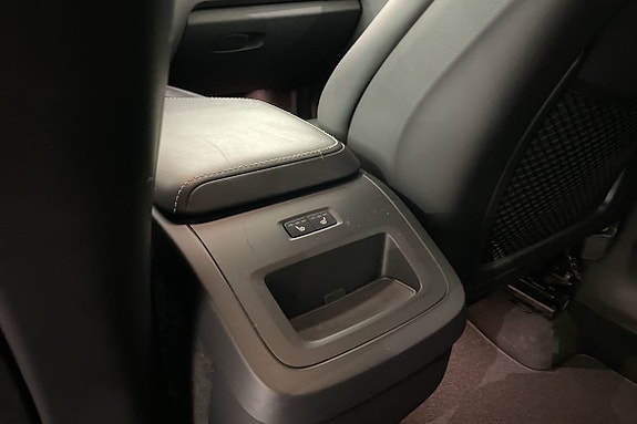 Volvo XC60 16 of 23