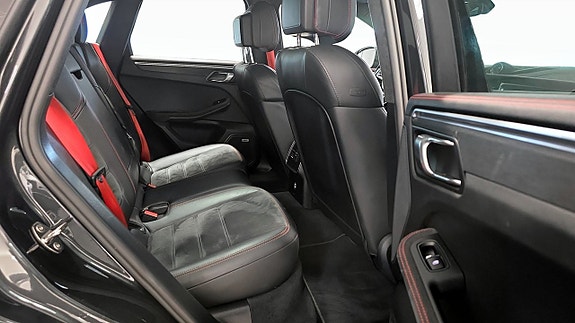 Porsche Macan GTS 5 of 5