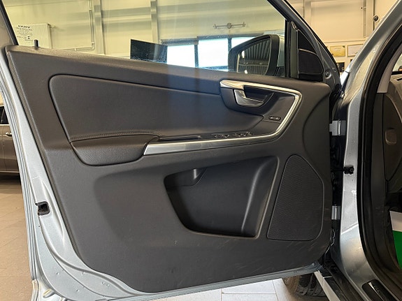 Volvo XC60 7 of 20