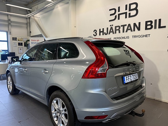 Volvo XC60 3 of 5