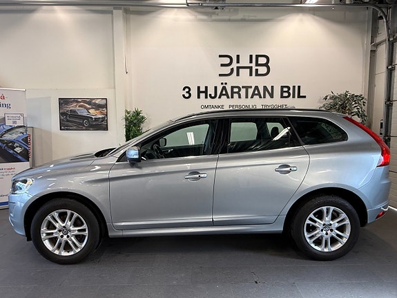 Volvo XC60 2 of 5