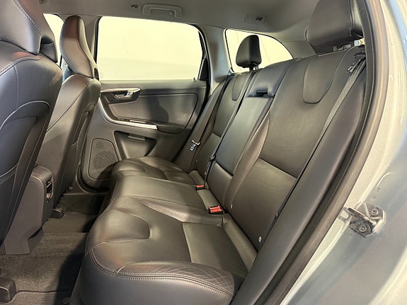 Volvo XC60 18 of 20