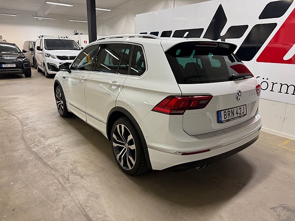 Volkswagen Tiguan 4 of 5