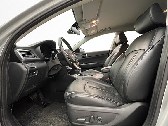 Kia Optima 11 of 30