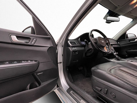 Kia Optima 10 of 30