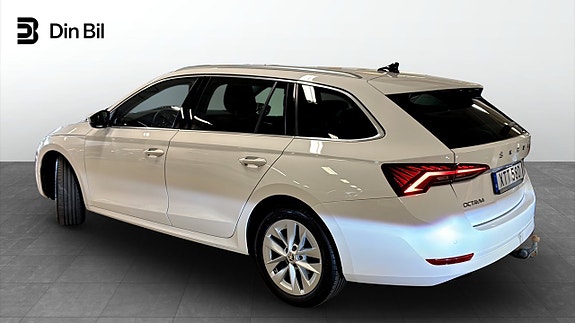 Skoda Octavia 3 of 5