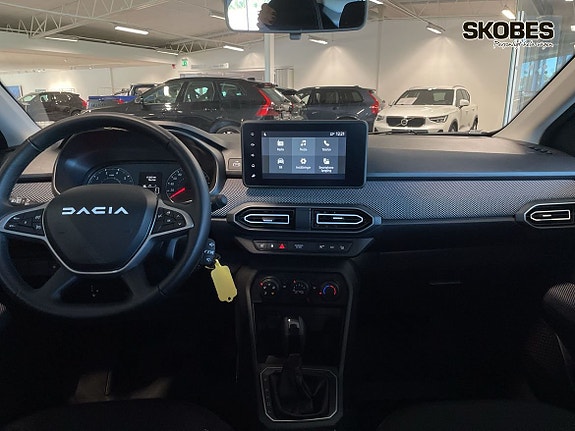 Dacia Sandero 12 of 20