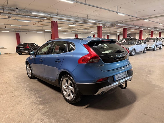 Volvo V40 Cross Country 4 of 5
