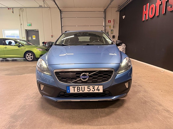 Volvo V40 Cross Country 6 of 13