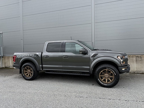 Ford F-150 5 of 5