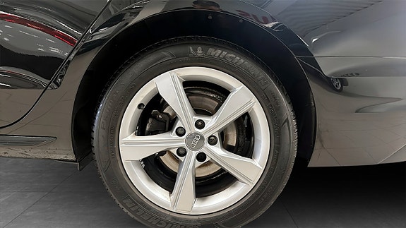 Audi A4 6 of 12