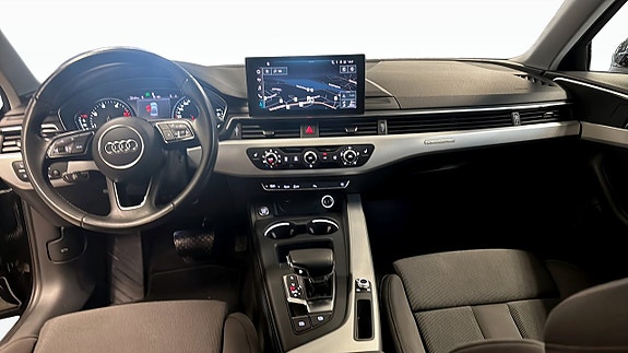 Audi A4 10 of 12