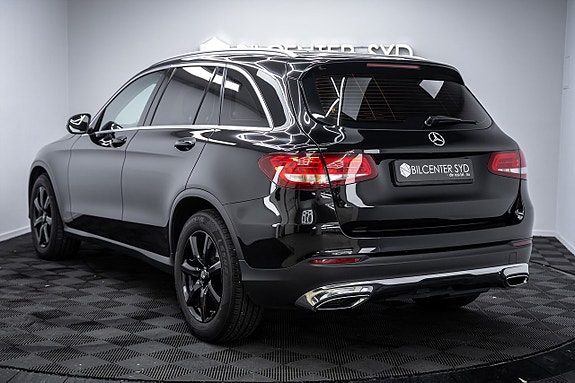 Mercedes-Benz GLC300 de 11 of 27