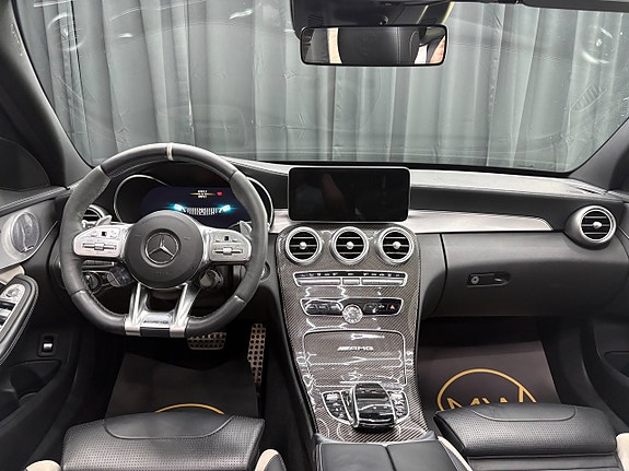 Mercedes-Benz C63 9 of 14