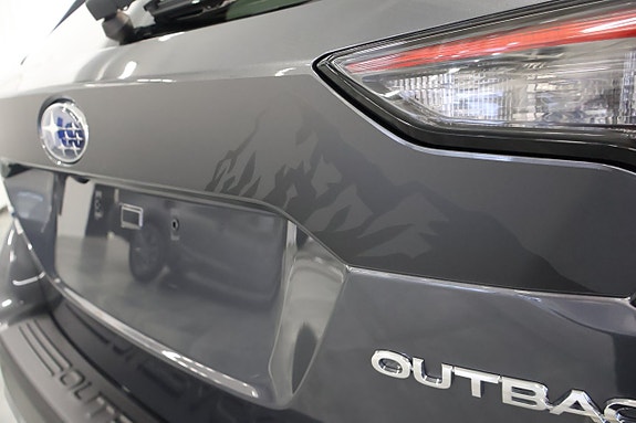 Subaru Outback 9 of 18