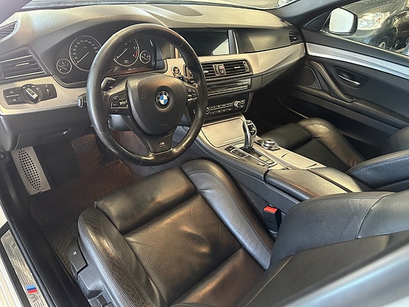 BMW 520d 10 of 13