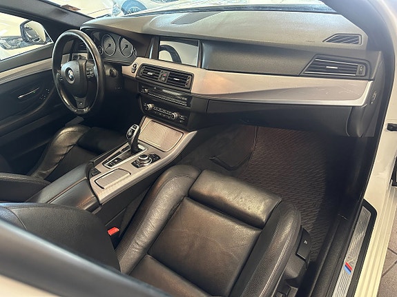 BMW 520d 9 of 13