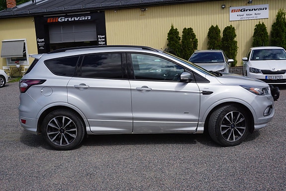 Ford Kuga 3 of 5