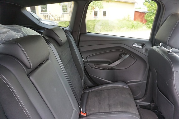 Ford Kuga 6 of 9