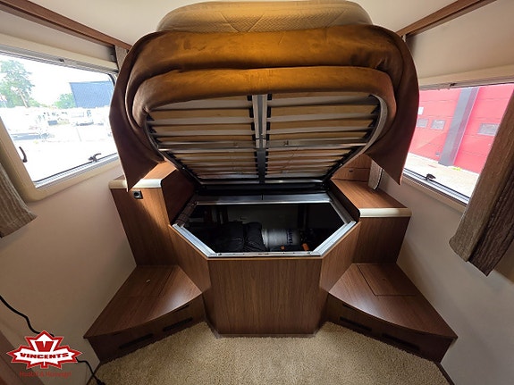Eura Mobil ILLS 850 QB *Solcell *Queenbädd *ALDE 10 of 24