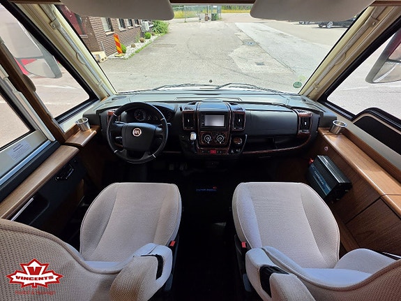 Eura Mobil ILLS 850 QB *Solcell *Queenbädd *ALDE 18 of 24