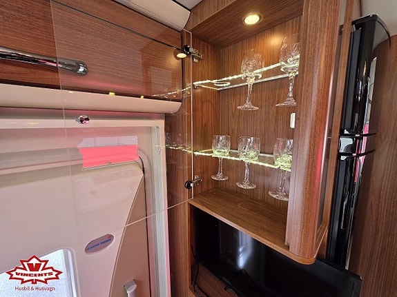 Eura Mobil ILLS 850 QB *Solcell *Queenbädd *ALDE 15 of 24