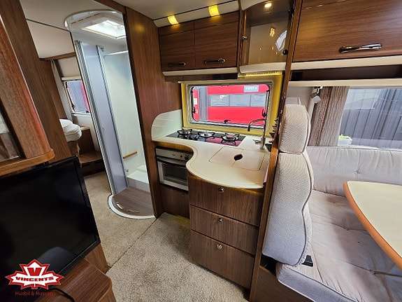 Eura Mobil ILLS 850 QB *Solcell *Queenbädd *ALDE 4 of 24