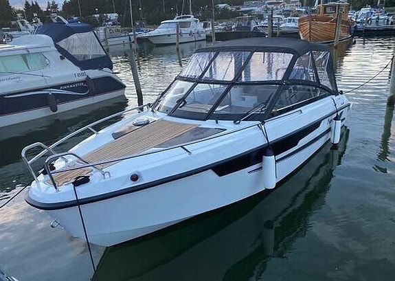 Yamarin 63DC / Yamaha 150 / 2021 / Ej bottenmål 3 093 kr/mån 2 of 4