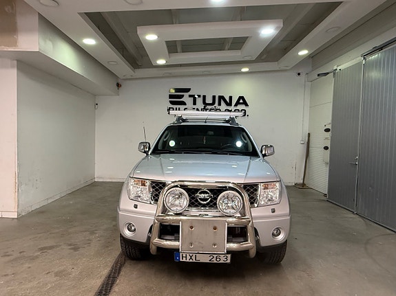 Nissan Navara 2 of 5