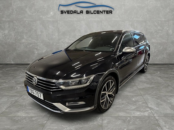 Volkswagen Passat Alltrack 3 of 5