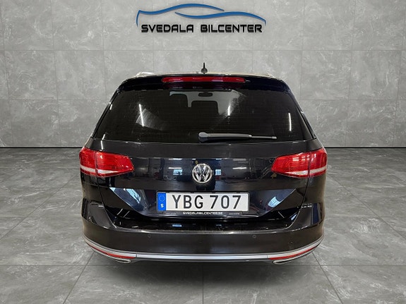 Volkswagen Passat Alltrack 5 of 5