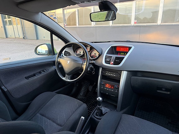 Peugeot 207 14 of 24