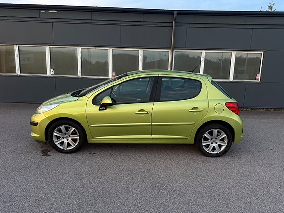 Peugeot 207 9 of 24