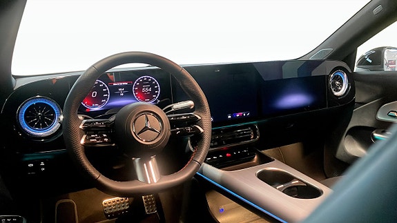 Mercedes-Benz CLA250+ 6 of 8