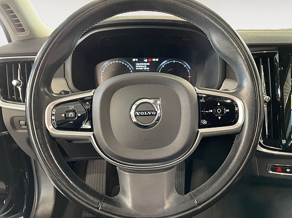 Volvo V90 13 of 26