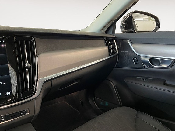 Volvo V90 20 of 26