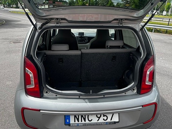 Volkswagen e-Up! 7 of 10