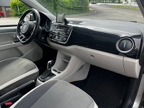 Volkswagen e-Up! 8 of 10
