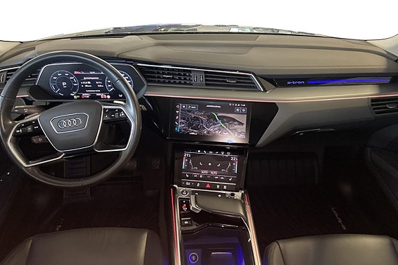 Audi e-tron 6 of 12