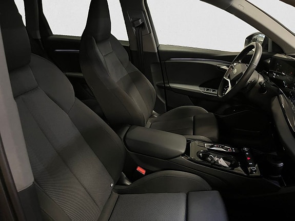 Audi Q6 e-tron 13 of 20