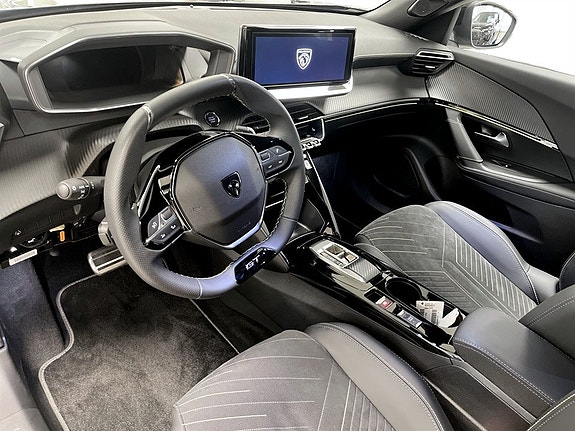 Peugeot 2008 4 of 5