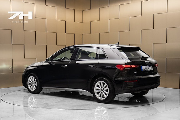 Audi A3 3 of 5