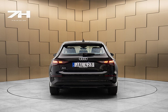 Audi A3 4 of 5