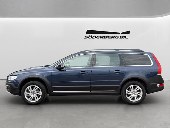 Volvo XC70 4 of 5