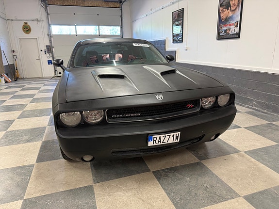 Dodge Challenger 5 of 5