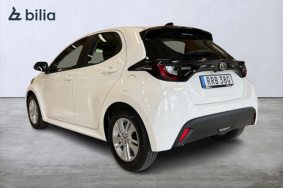 Toyota Yaris 2 of 5