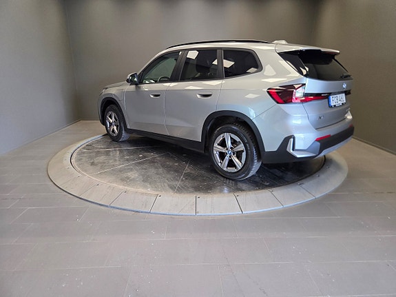 BMW X1 3 of 5